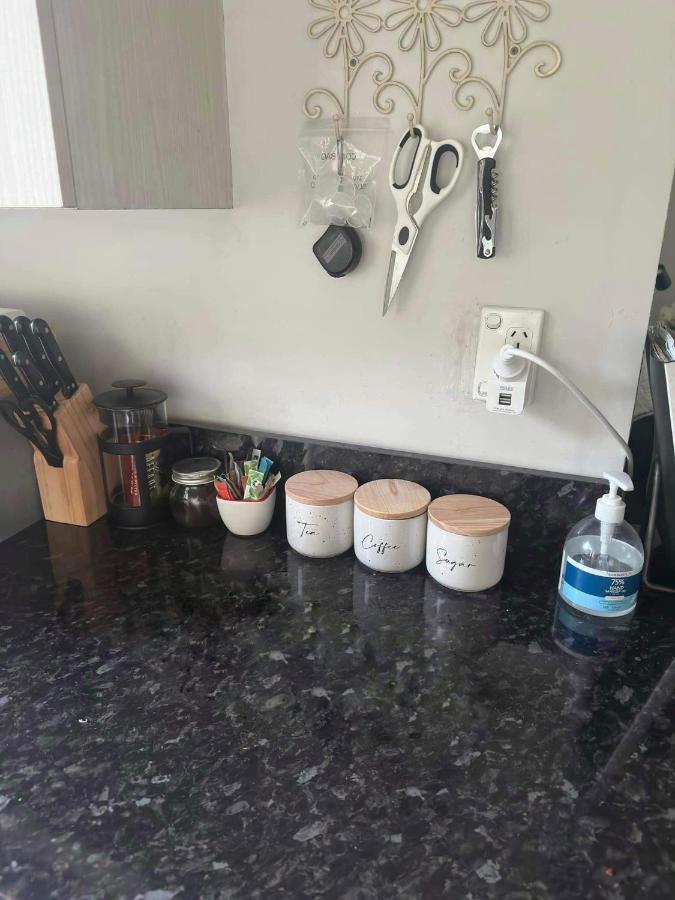 Renwick In The City Nelson, 10Min Walk To City Centre, Full Kitchen, Fast Fibre Wifi, Drive 13Min To Airport, 5Min To Hospital, Quiet Street, Dog Friendly Exterior photo