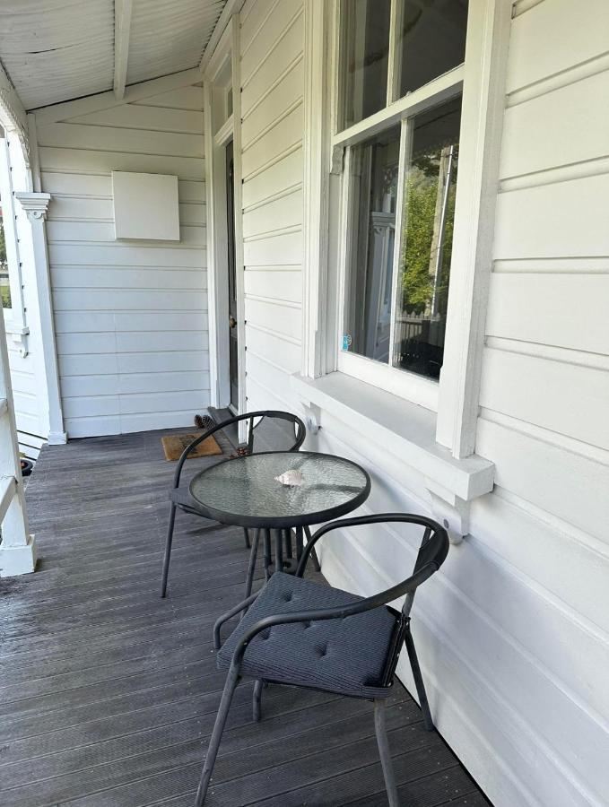 Renwick In The City Nelson, 10Min Walk To City Centre, Full Kitchen, Fast Fibre Wifi, Drive 13Min To Airport, 5Min To Hospital, Quiet Street, Dog Friendly Exterior photo