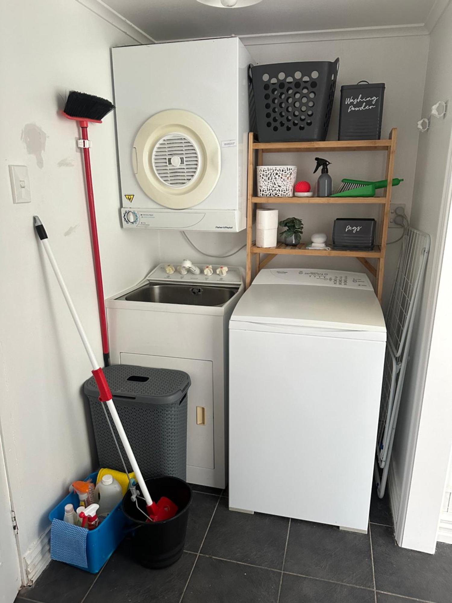 Renwick In The City Nelson, 10Min Walk To City Centre, Full Kitchen, Fast Fibre Wifi, Drive 13Min To Airport, 5Min To Hospital, Quiet Street, Dog Friendly Exterior photo