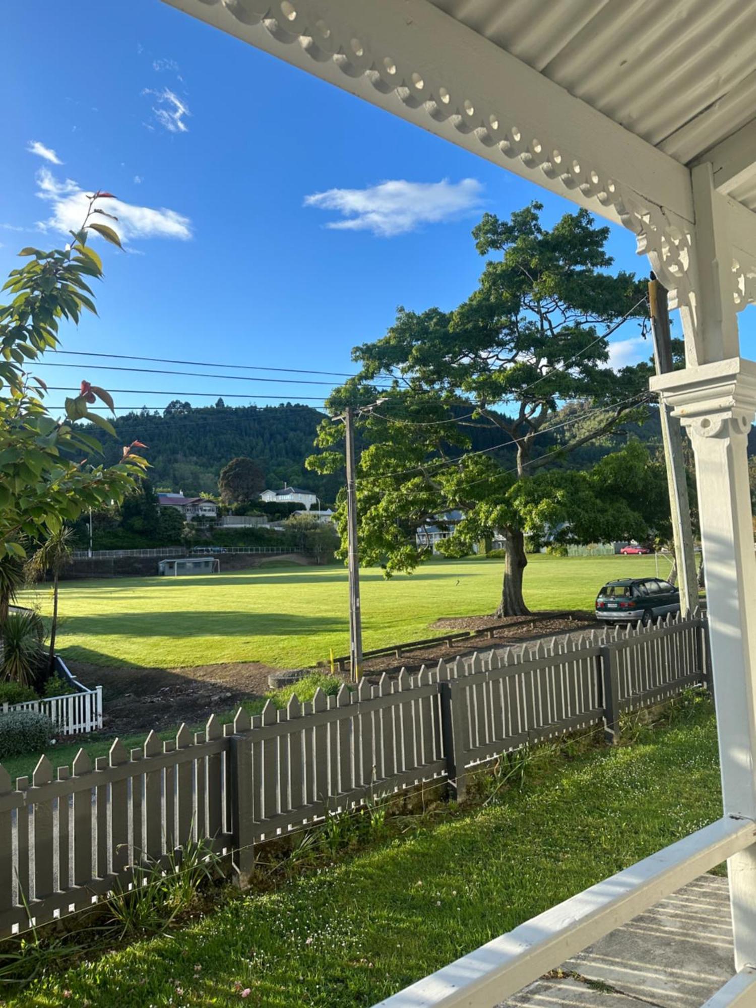 Renwick In The City Nelson, 10Min Walk To City Centre, Full Kitchen, Fast Fibre Wifi, Drive 13Min To Airport, 5Min To Hospital, Quiet Street, Dog Friendly Exterior photo