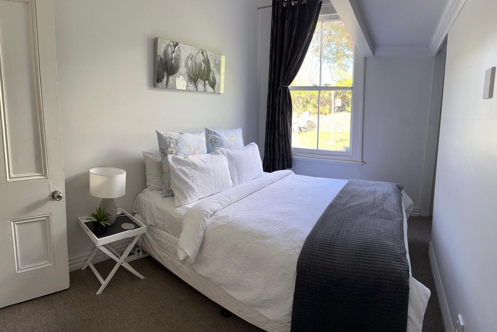Renwick In The City Nelson, 10Min Walk To City Centre, Full Kitchen, Fast Fibre Wifi, Drive 13Min To Airport, 5Min To Hospital, Quiet Street, Dog Friendly Exterior photo